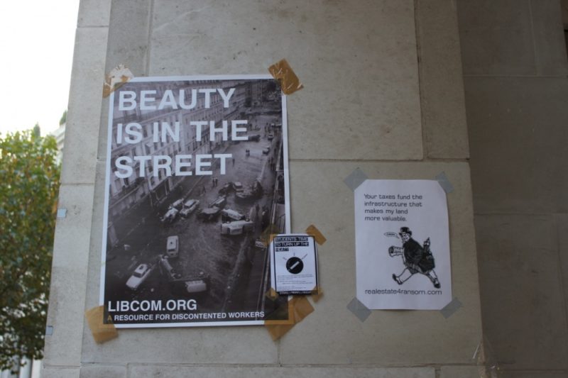 A gallery of photographs taken by Andrew Hill Early November 2011 outside St Paul's and at Finsbury Circus